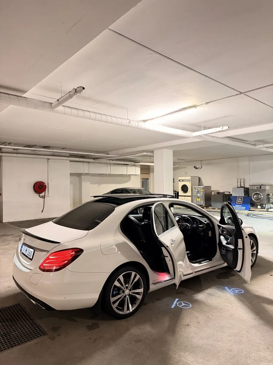 2017 Mercedes-Benz C350e Plug-in Hybrid, FULL SPEC - Image 1