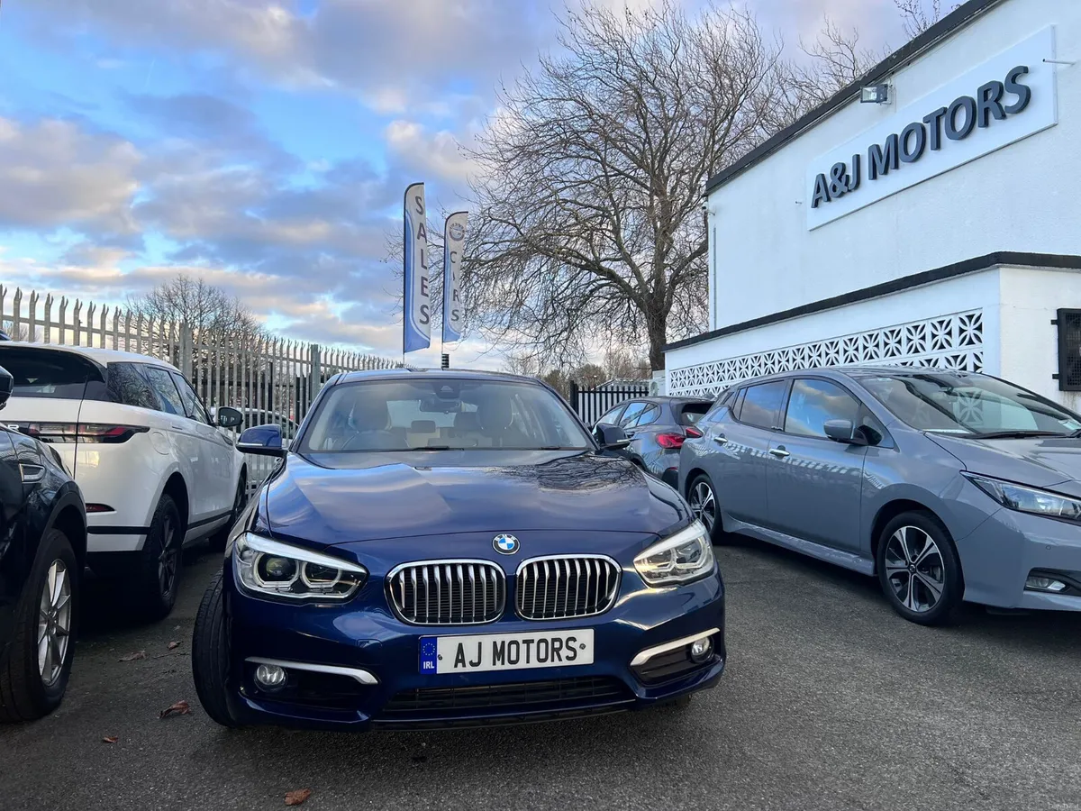 15 BMW 118 Automatic New Shape - Image 3