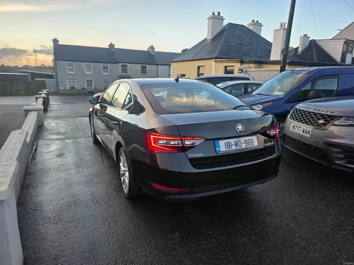 Skoda Superb 2018 - Image 4