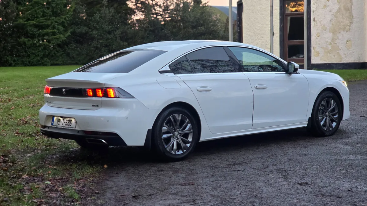 2019 Peugeot 508 Allure 1.5 Blue HDI - Image 4
