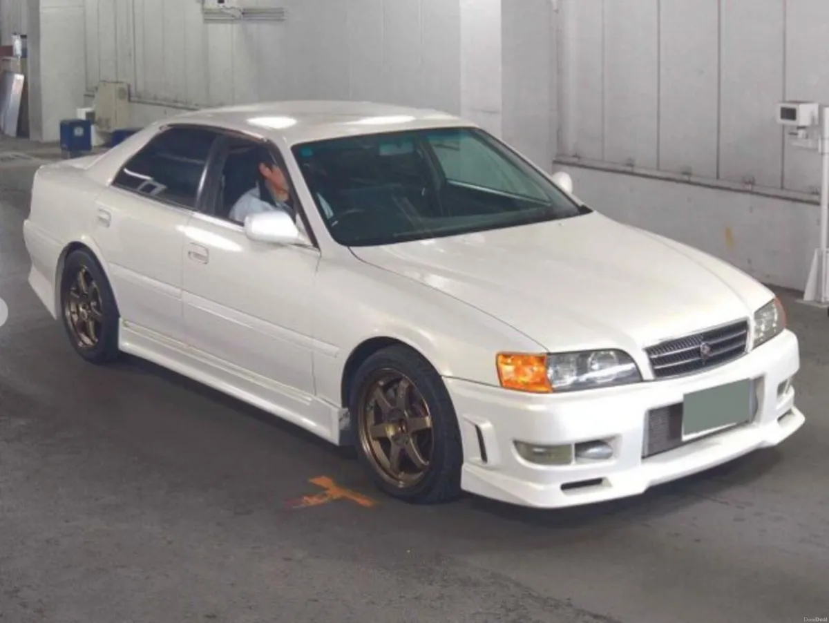Toyota Chaser JZX100 Tourer V - Image 2