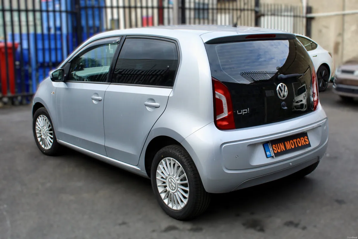 Volkswagen up! 2015 Automatic - Low Miles - Image 5