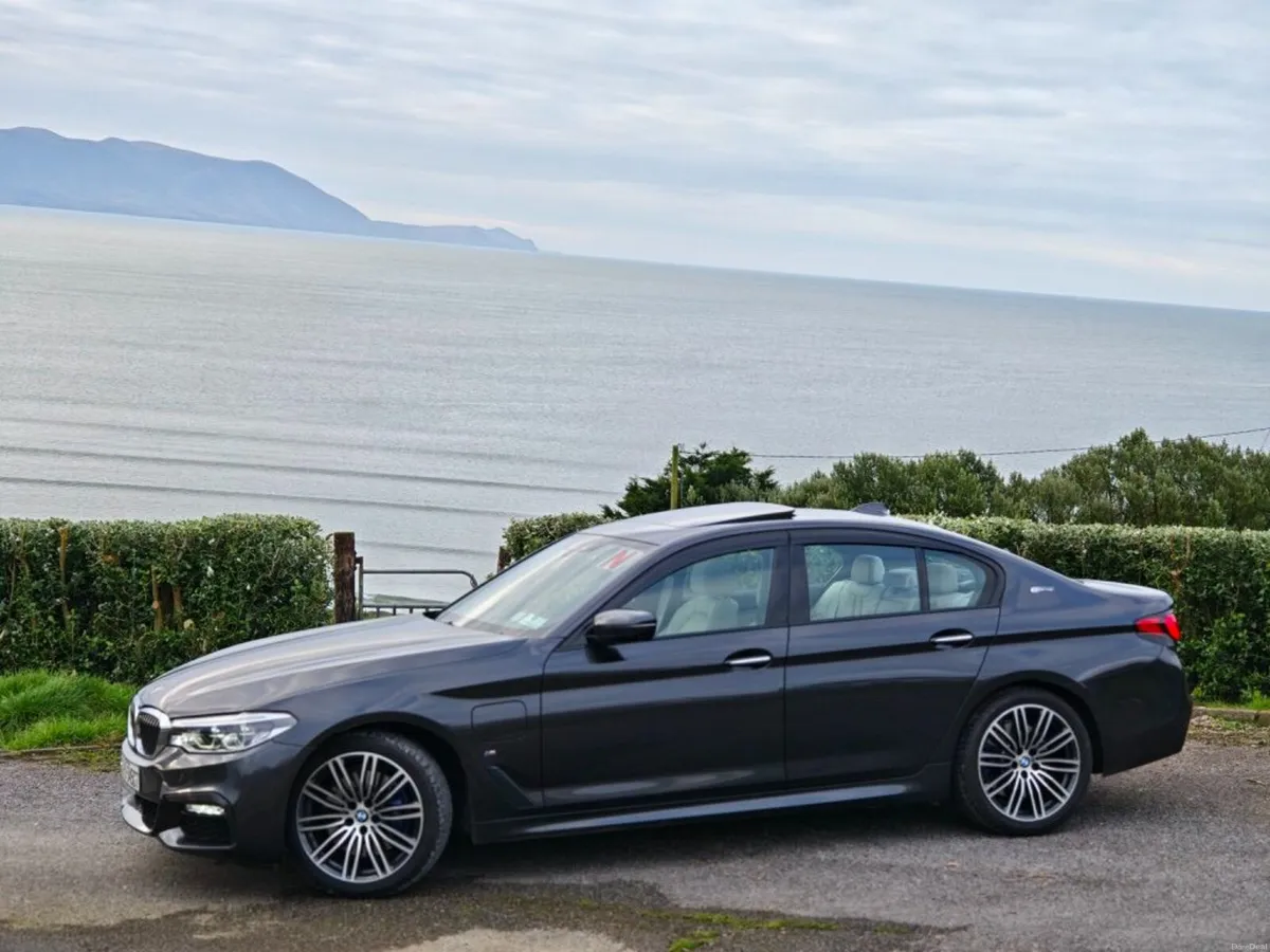 2017 BMW 530e | 39k km | 2-Year Warranty - Image 2