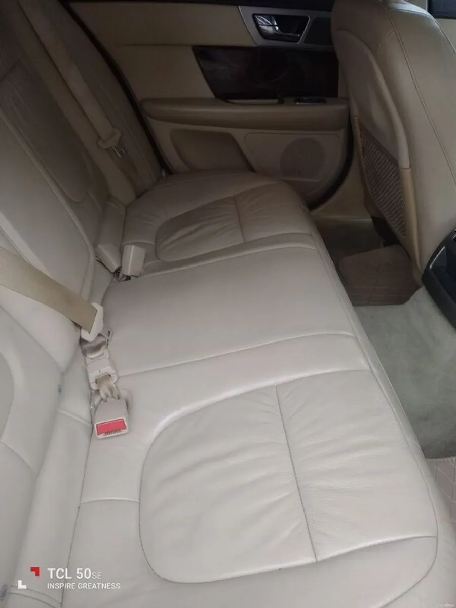 2009 Jaguar XF 3.0 S Luxury 4D - Image 2