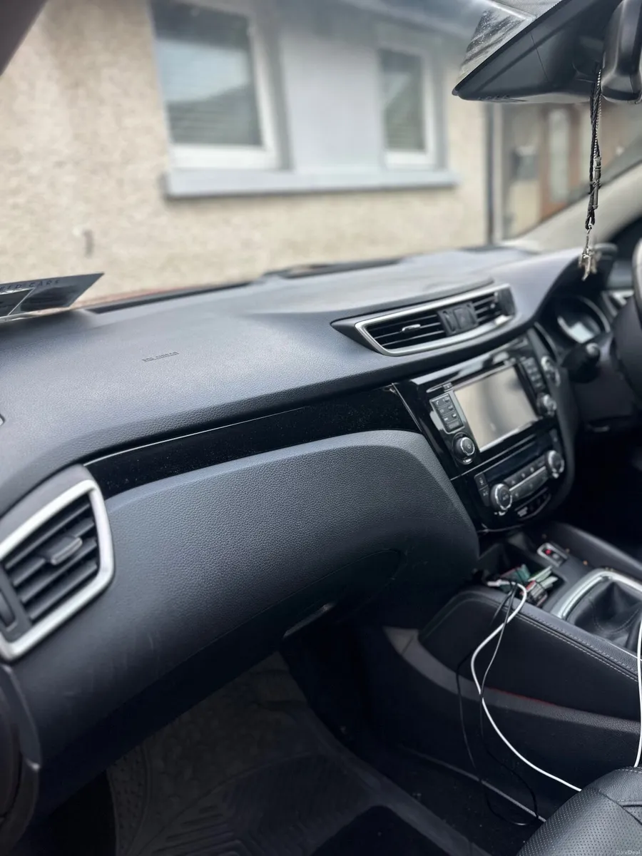 Nissan Qashqai 2017 - Image 2