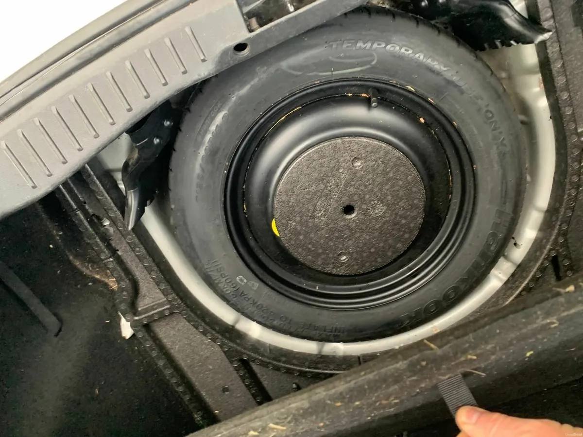 Ford Focus 1.6 TDCI Zetec Navigator Eco (Sep 2013) - Image 3