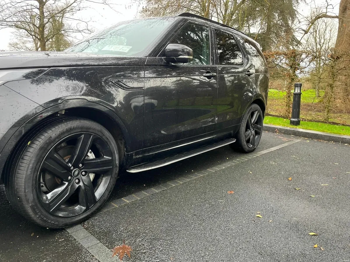 Land Rover Discovery 2024 - Image 4