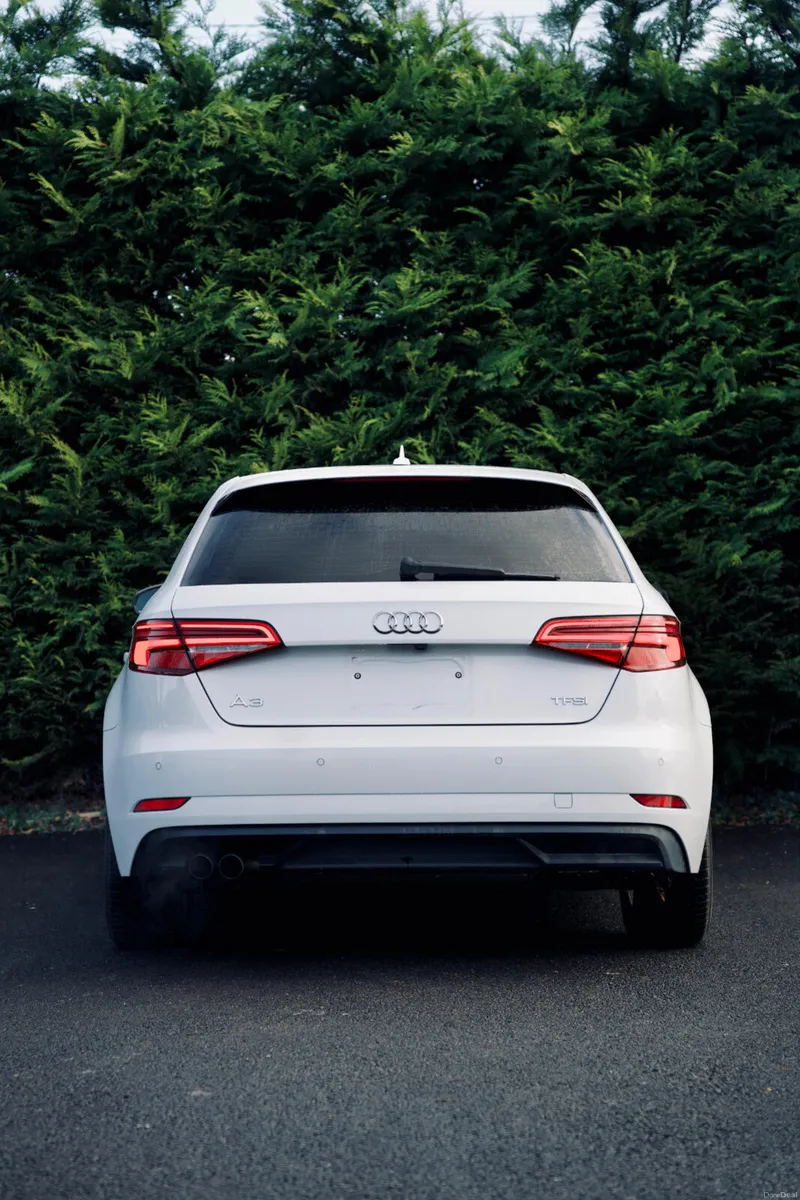 🌟Audi A3 1.4 TFSI 2017 With Low Mileage🌟 - Image 3