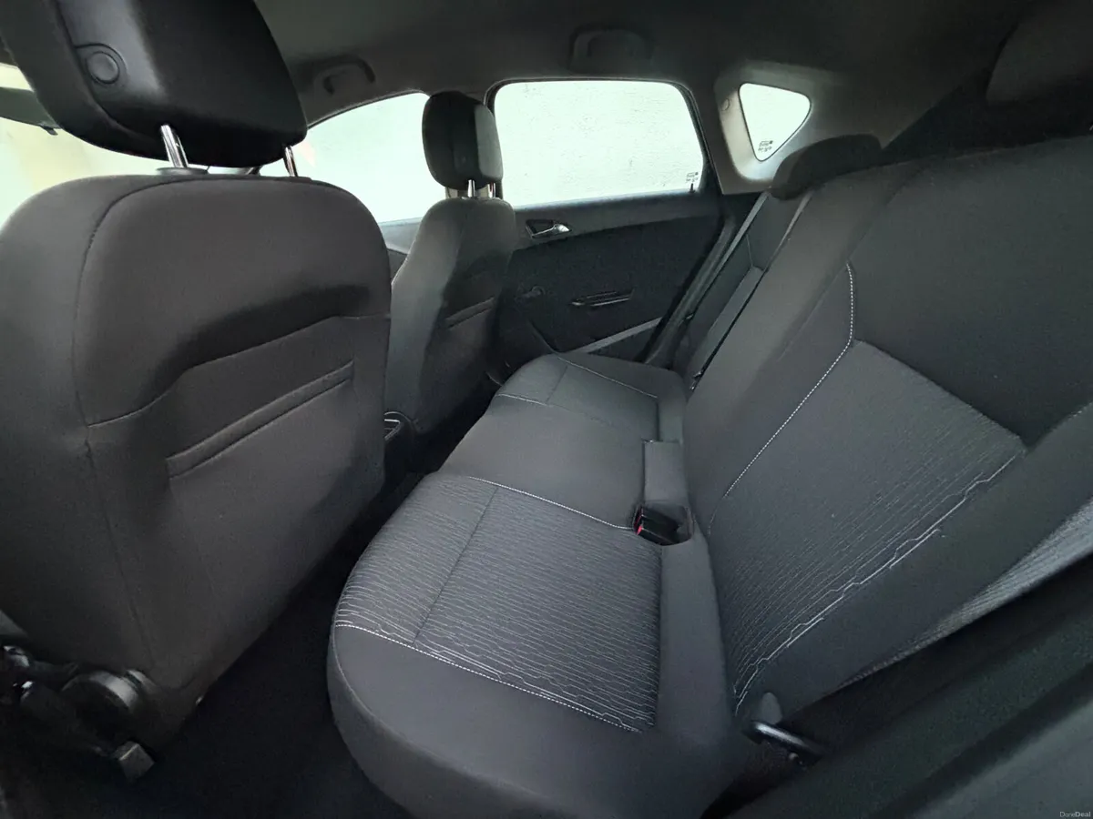 Vauxhall Astra 2013 - Image 6