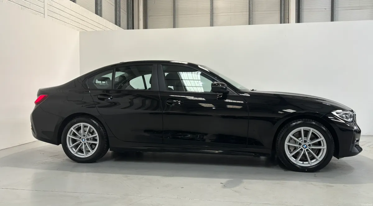 BMW 3 Series Pro 330E - Image 2