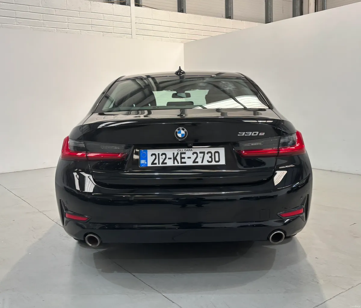 BMW 3 Series Pro 330E - Image 4