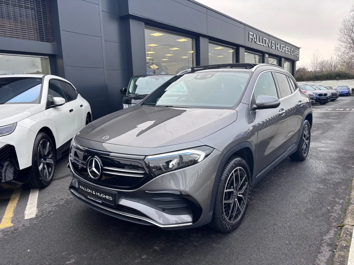 MERCEDES-BENZ EQA 250 AMG LINE PREMIUM // SUNROOF - Image 5