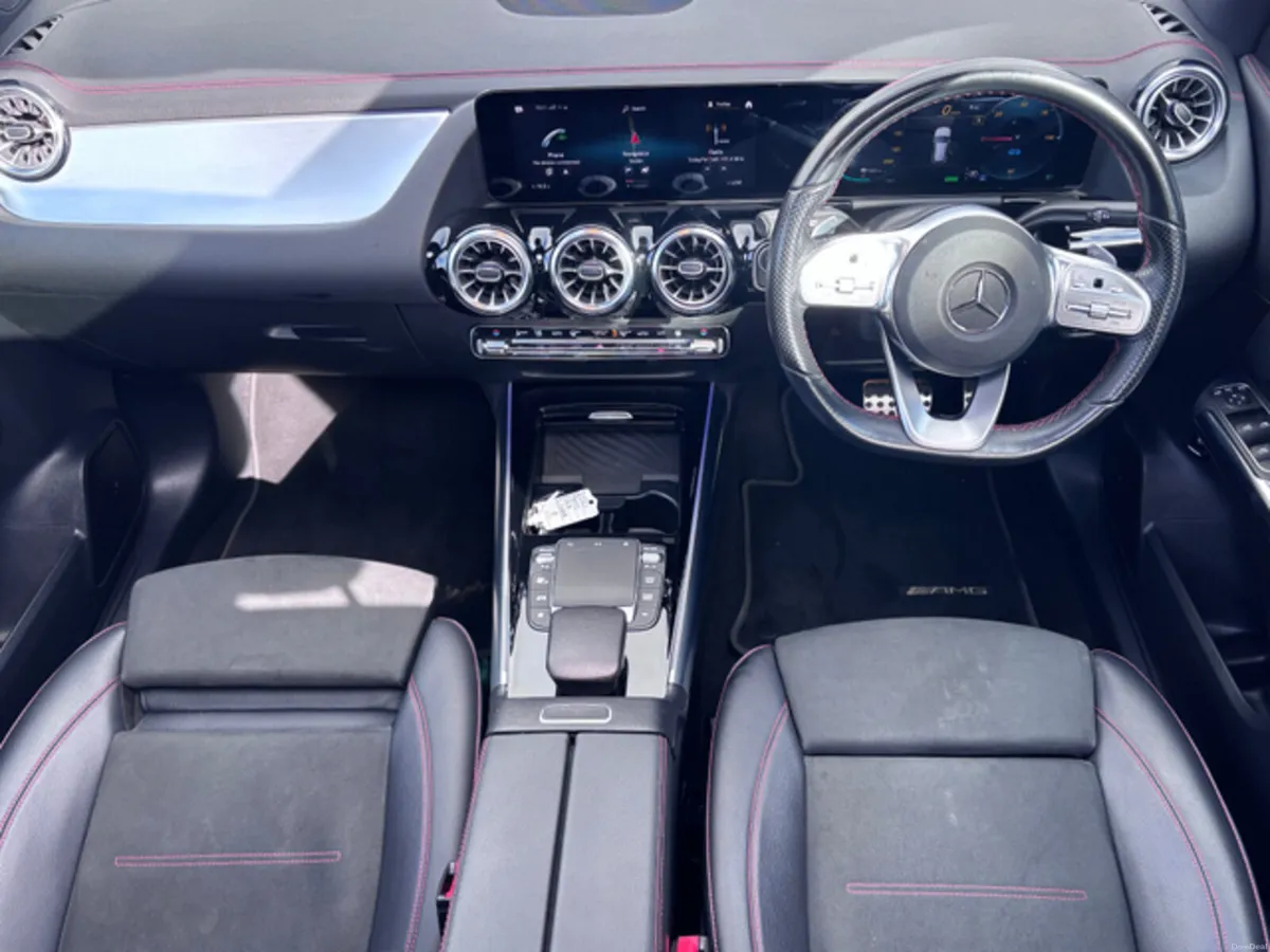 MERCEDES-BENZ EQA 250 AMG LINE PREMIUM // SUNROOF - Image 2