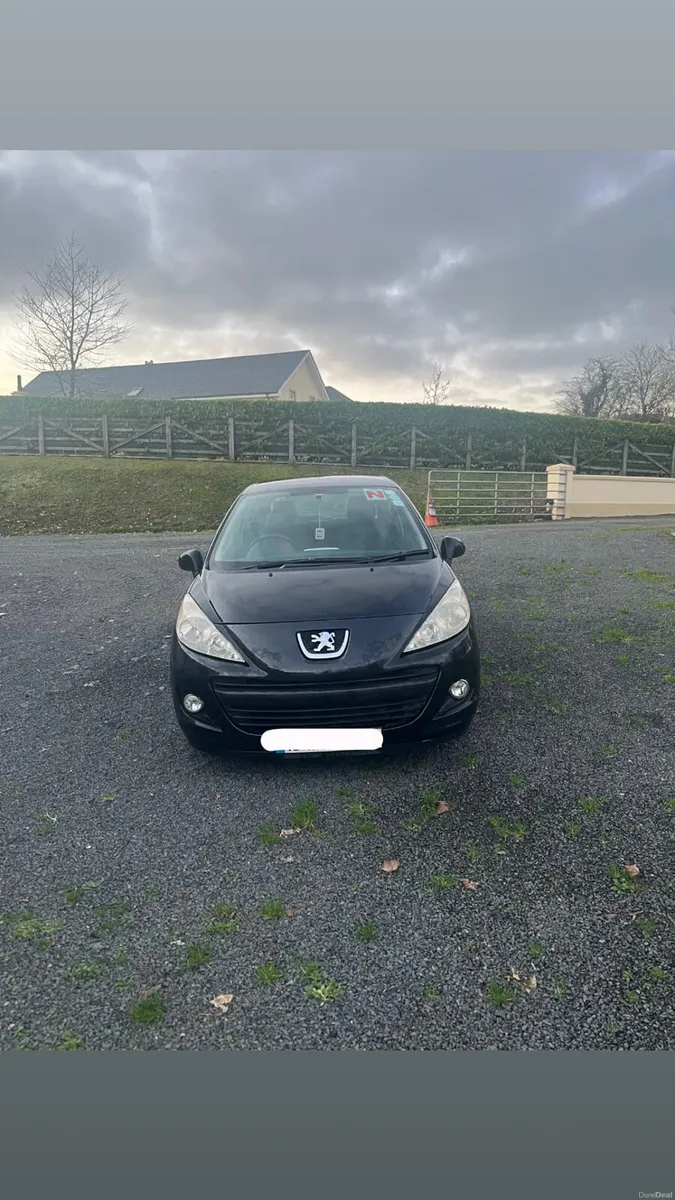 Peugeot 207 2010 - Image 2