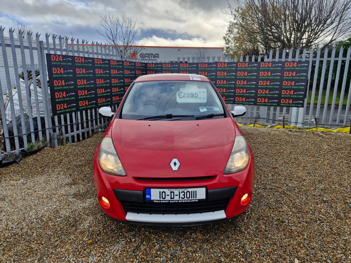 Renault Clio 2010 - Image 1