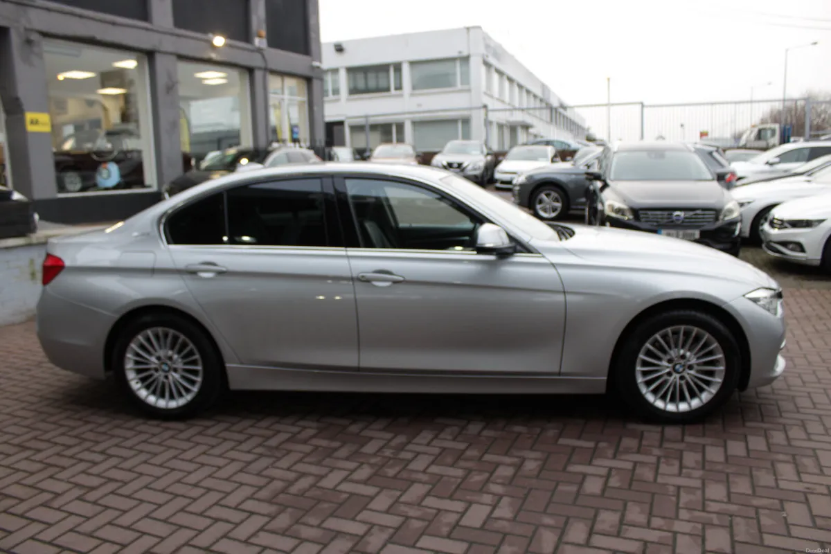 330E SE LUXURY EDITION 4DR SALOON AUTO  // WHAT A - Image 3