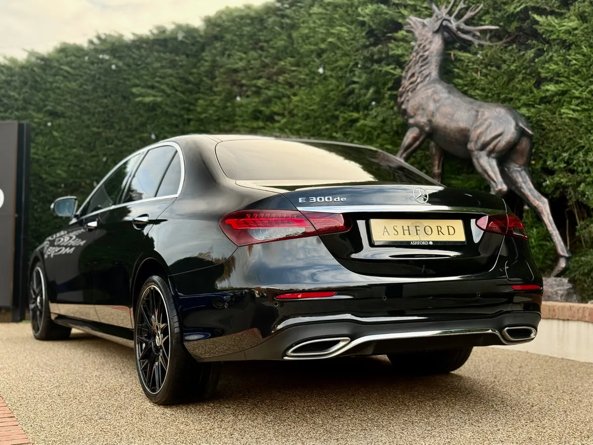 Mercedes-Benz E-Class 300DE AMG PREMIUM - Image 4