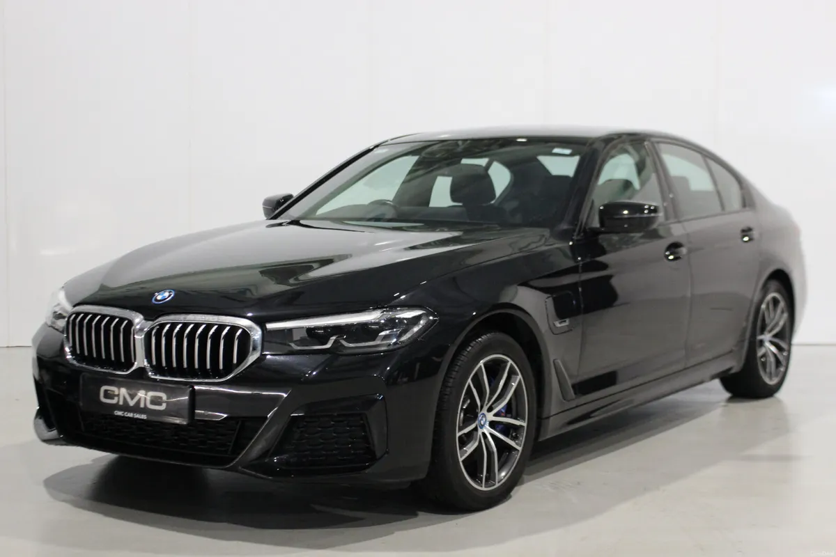 BMW 5-Series 2022 530E M SPORT ONLY 49KMS - Image 3