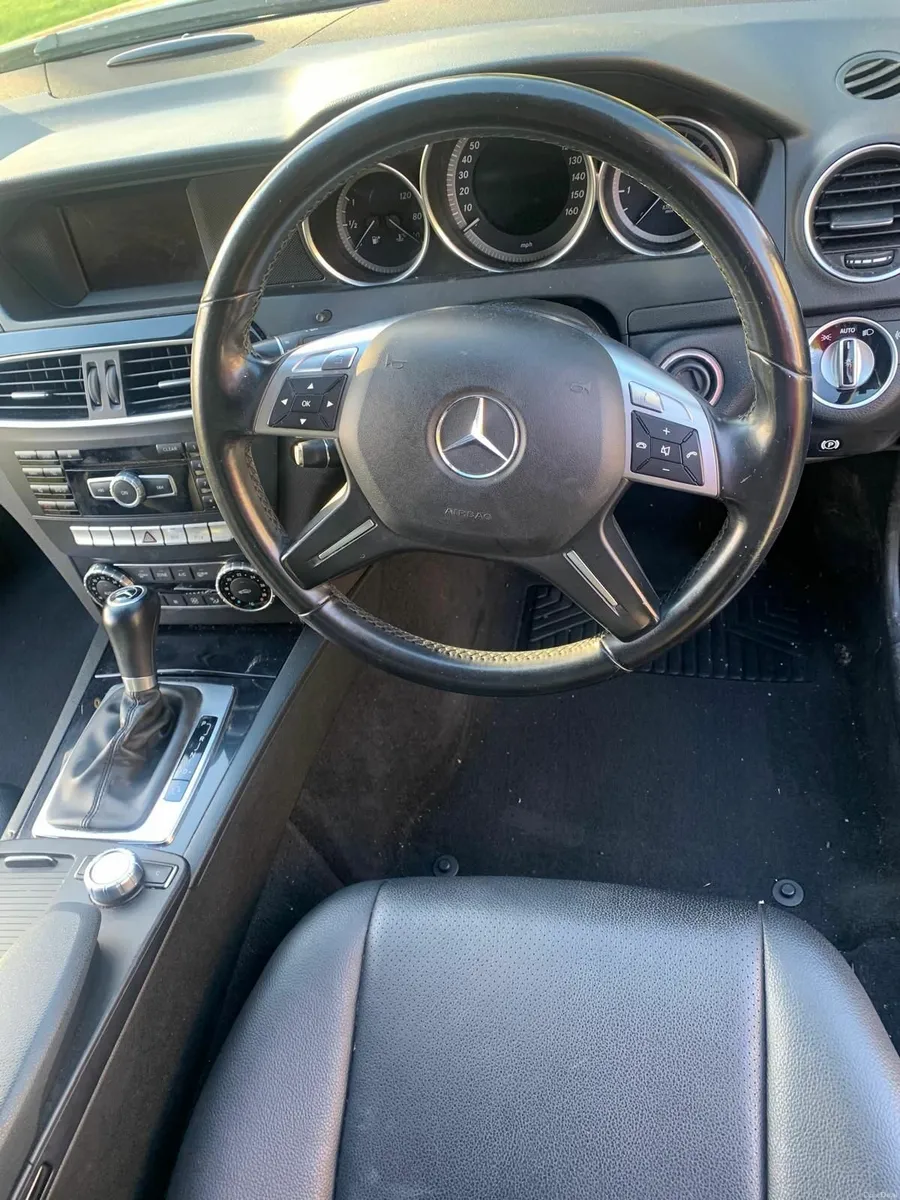 Mercedes-Benz C-Class 2014 Automatic - Image 4