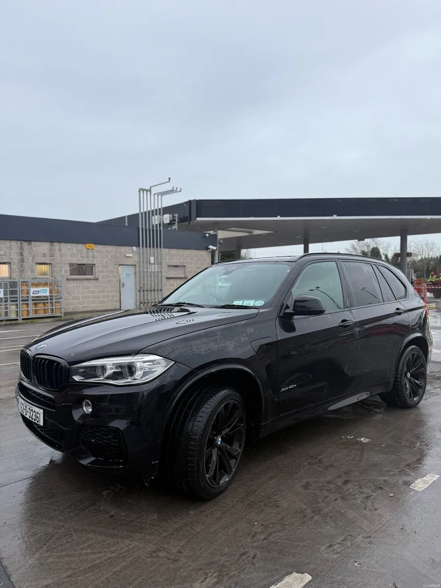 BMW X5 40e msport xdrive - Image 2