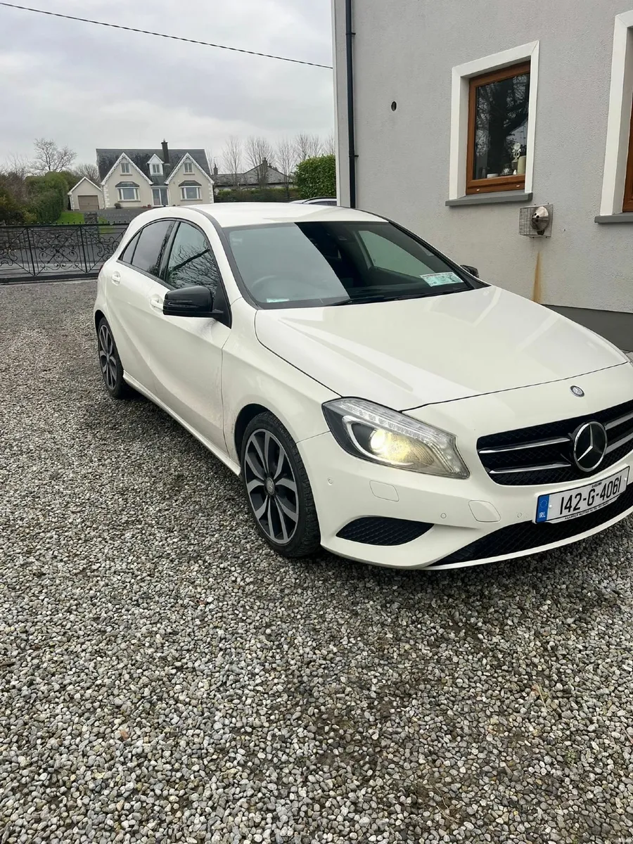 Mercedes-Benz A-Class 2014 - Image 2