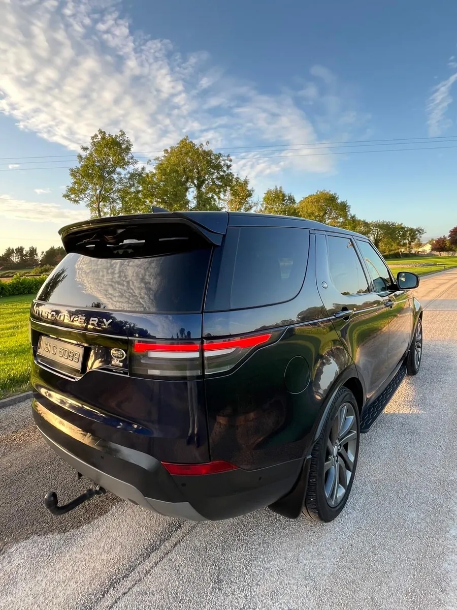 Landrover Discovery 2019  3.0D - Image 3