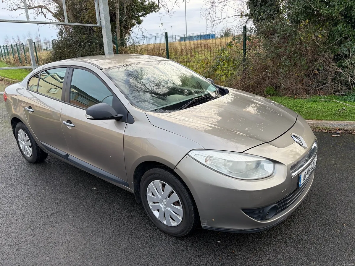 10 RENAULT FLUENCE NCT 08/26 - Image 1