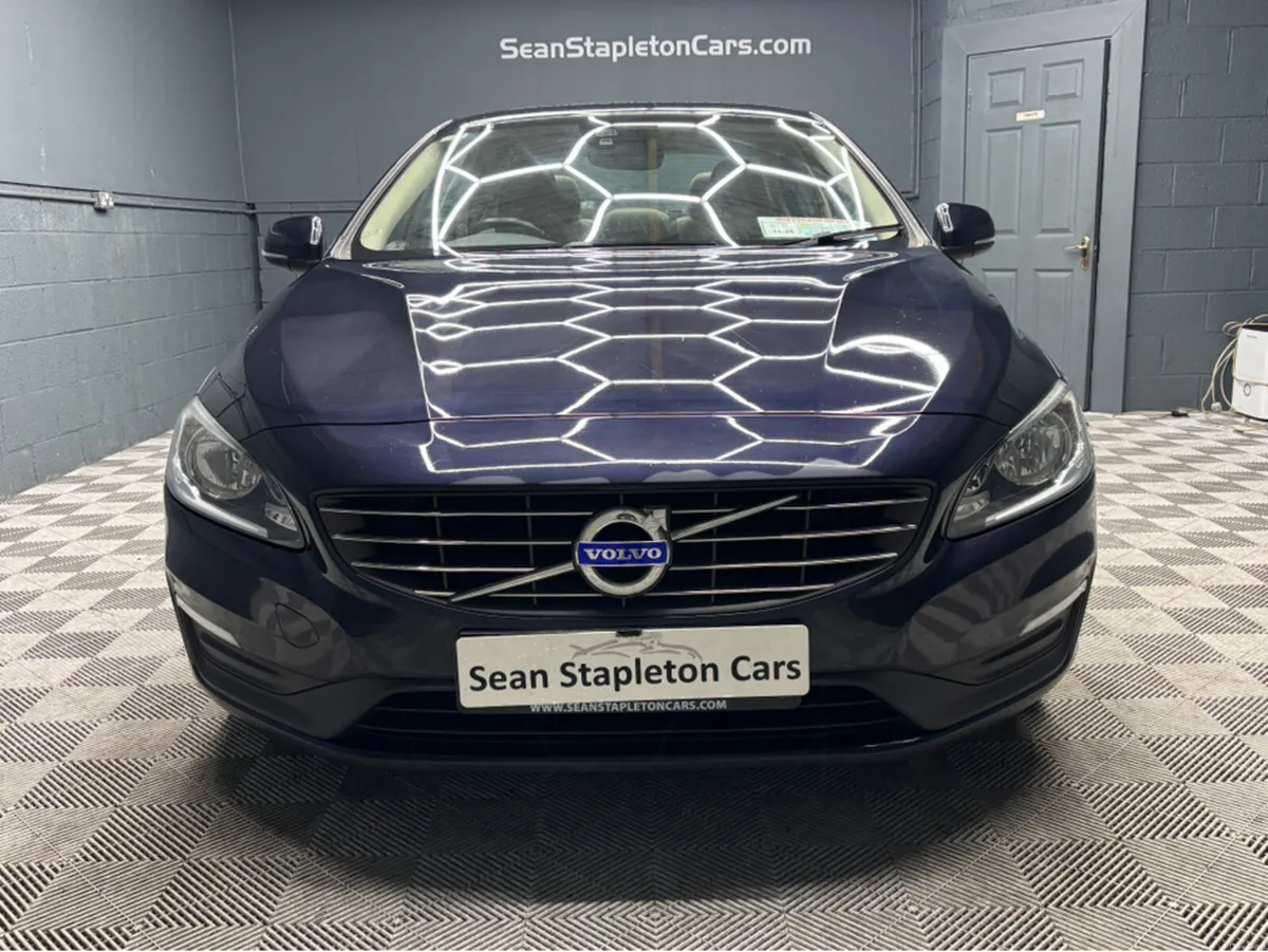Volvo S60 D4 SE 4DR - Image 3