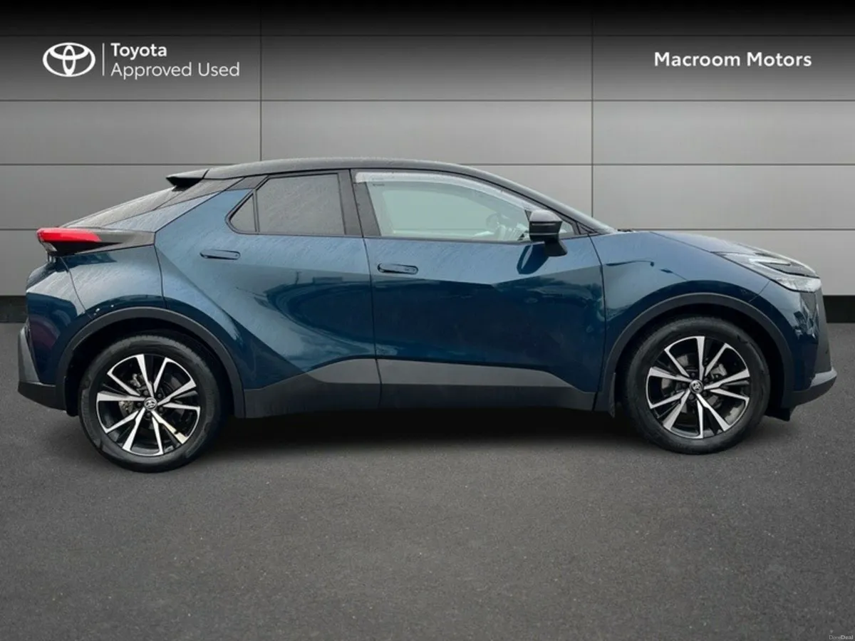Toyota C-HR FRESH SELECTION OF TRADE-INS C-HR HYBR - Image 3