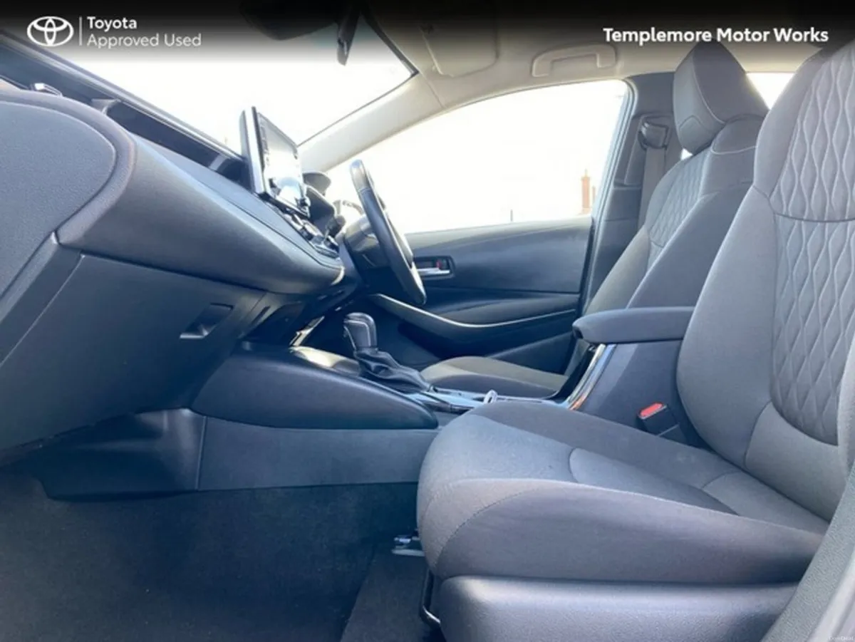 Toyota Corolla HYB LUNA SALOON 4DR AUTO HYBRID - Image 6