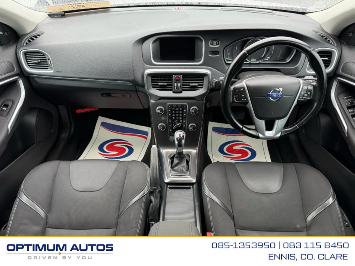 Volvo V40 T4 AUTOMATIC 1.6 PETROL - Image 4