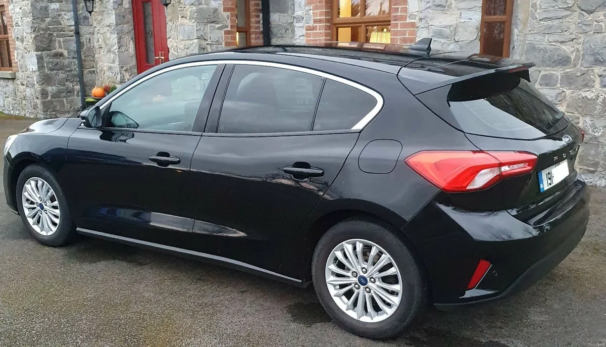 Ford Focus 2019 1.5 TDCI TITANIUM 120PS LOW MILAGE - Image 4