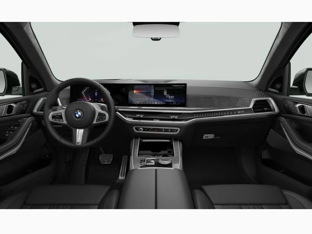 BMW X7 M Sport Pro - Image 3