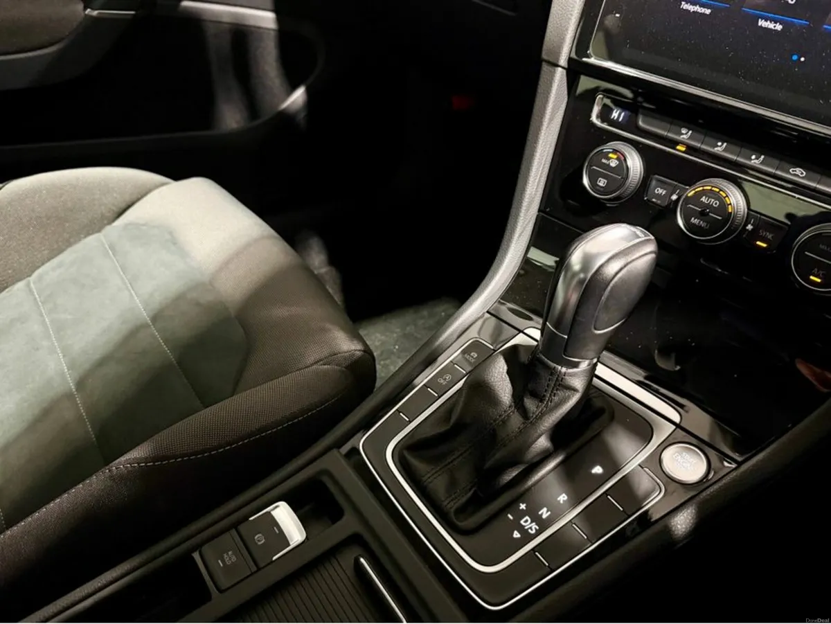 Volkswagen Golf 1.4 Highline Tech Edition - Image 4