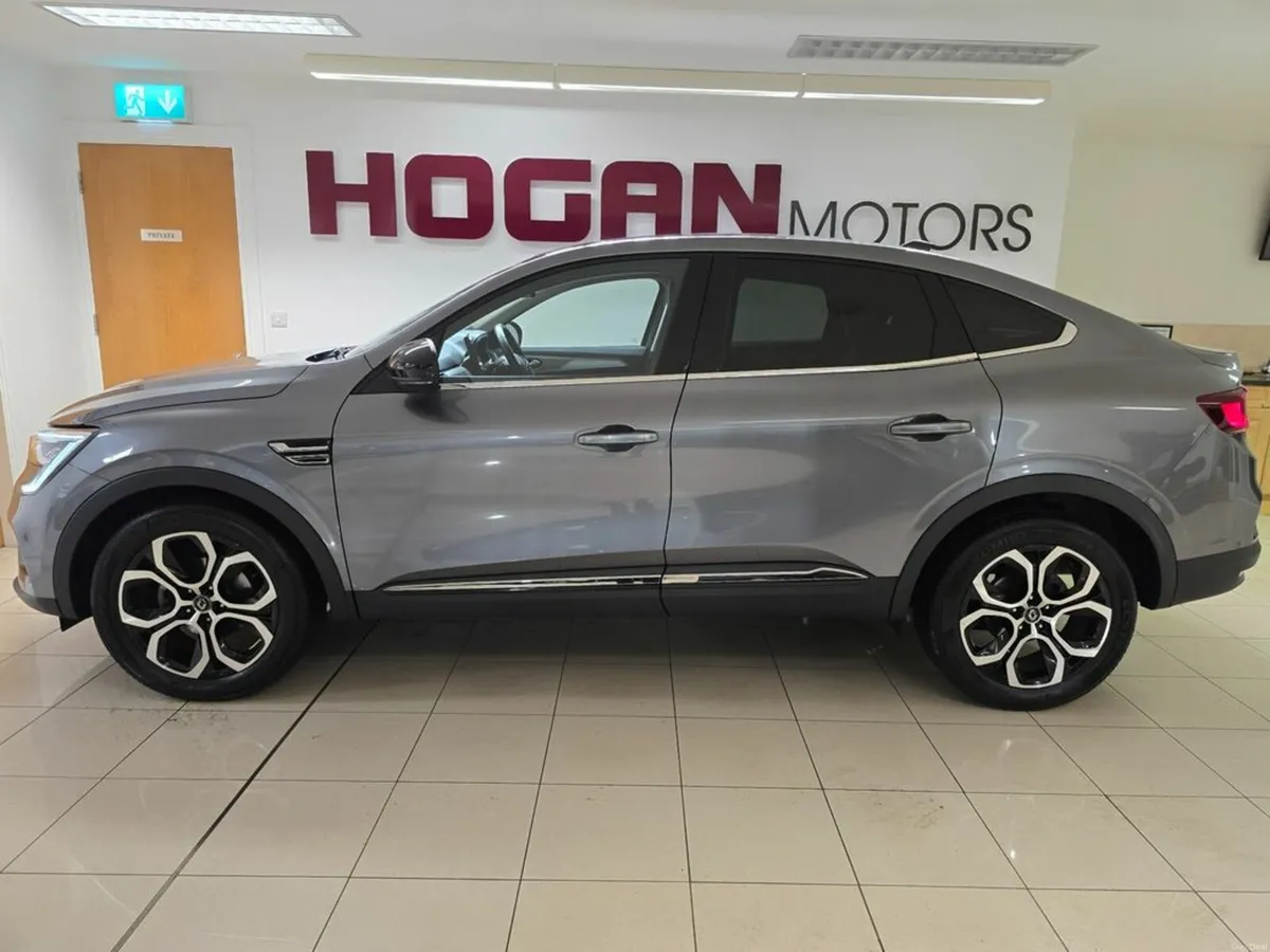 Renault Arkana Techno TCE Hybrid Automatic * Best - Image 4