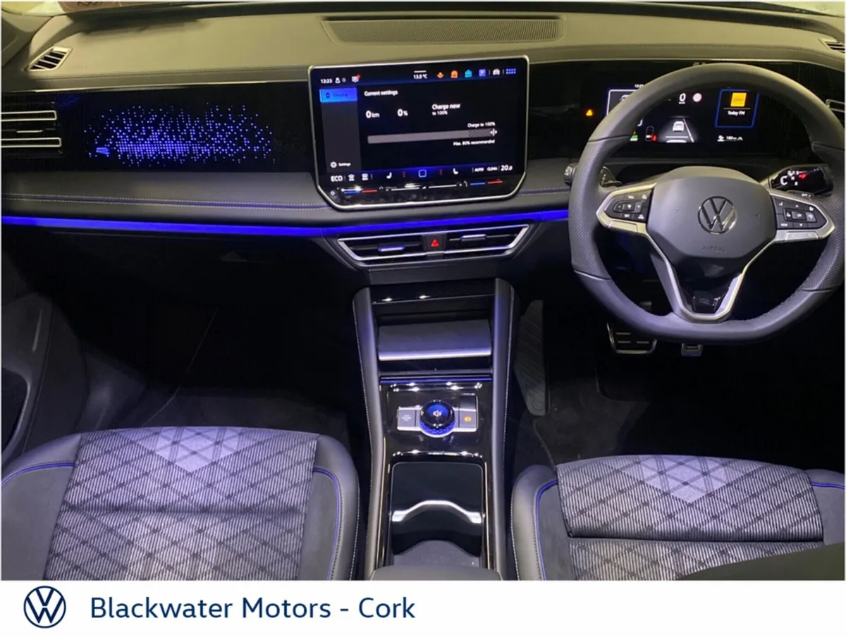 Volkswagen Tiguan R-Line 75 1.5 eHybrid 150BHP DSG - Image 3