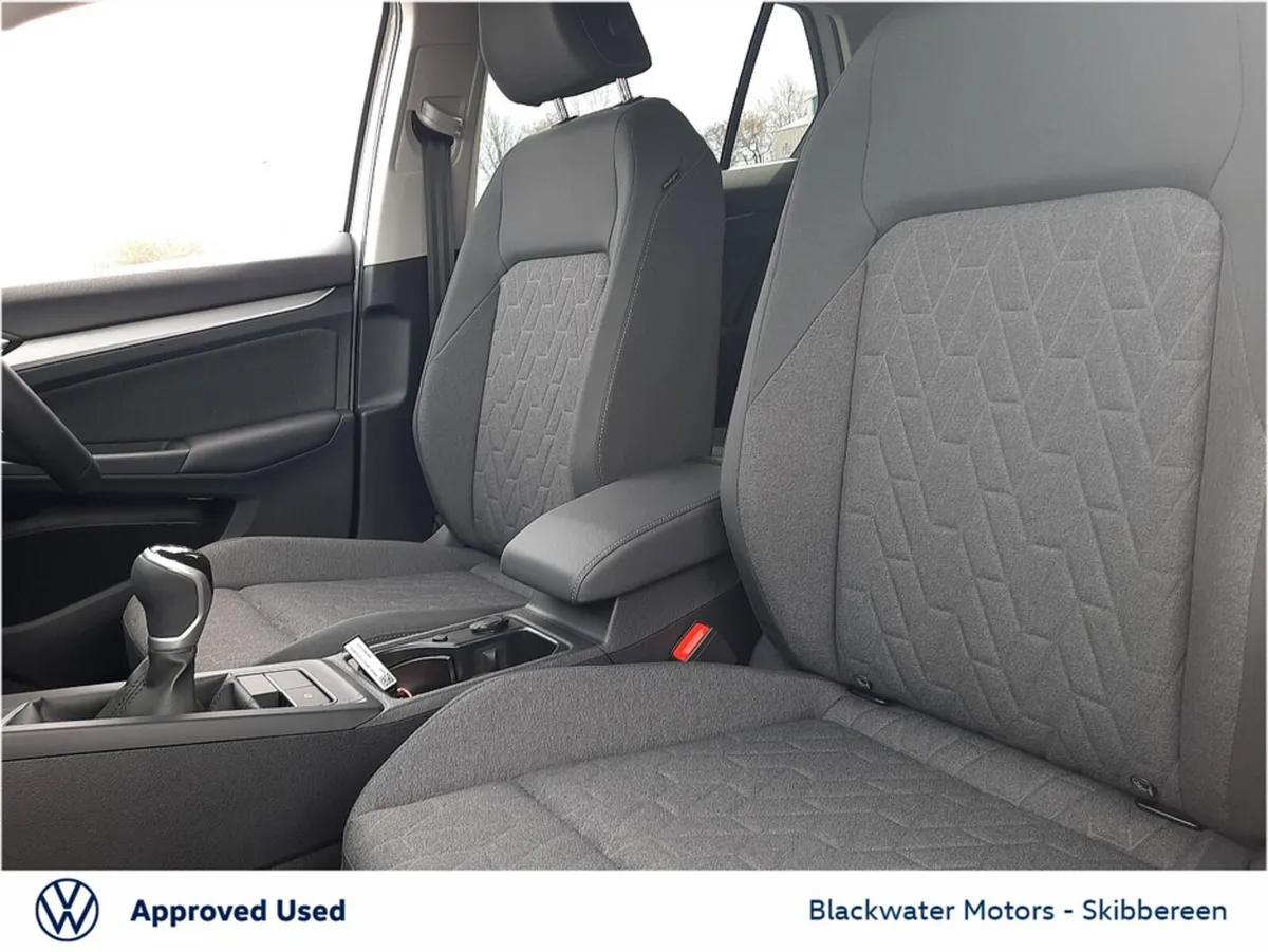 Volkswagen Golf Edition 75 1 5 TSI 116HP - Image 4