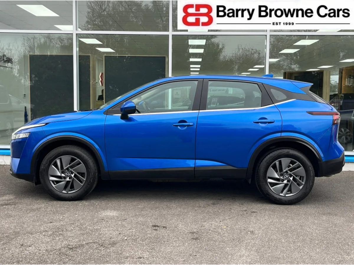 Nissan Qashqai QQ 1.3 HYB SV MY2 4DR - Image 4