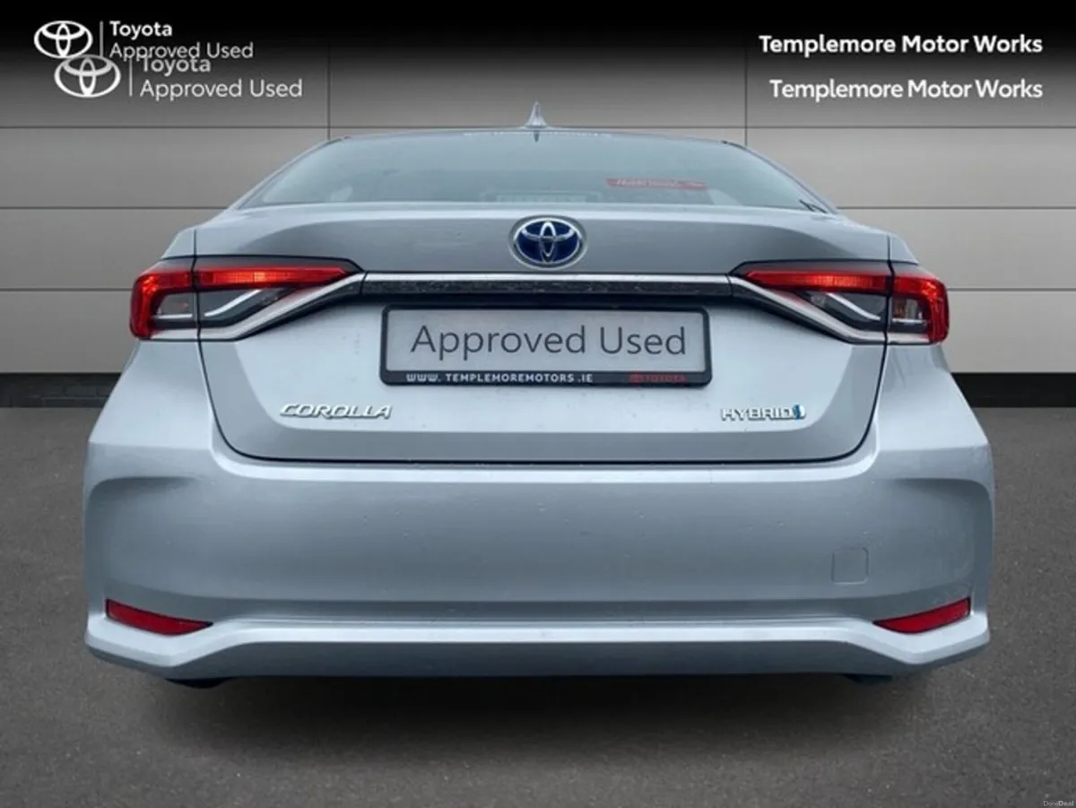 Toyota Corolla HYB LUNA SALOON 4DR AUTO HYBRID - Image 4