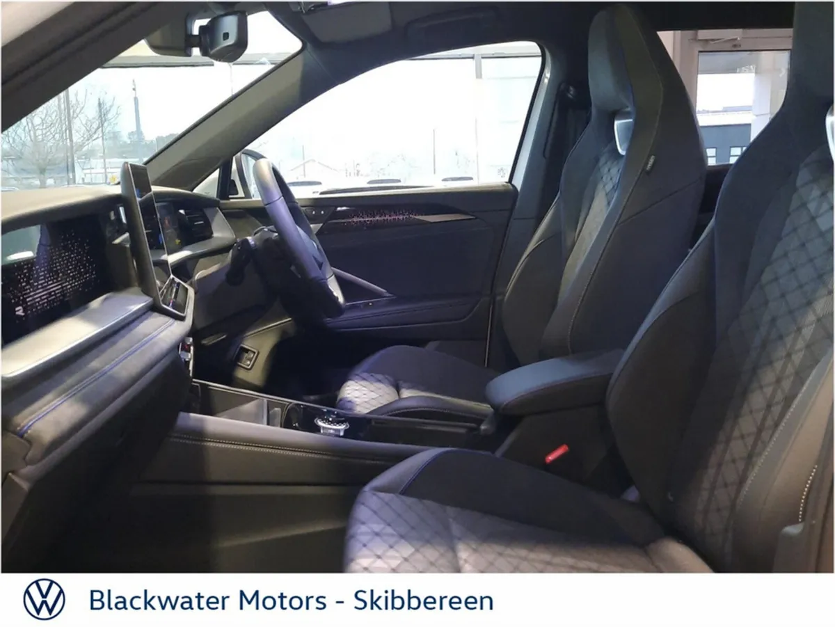 Volkswagen Tayron PHEV 2.0TFSI R-LINE 75 204BHP 5 - Image 4