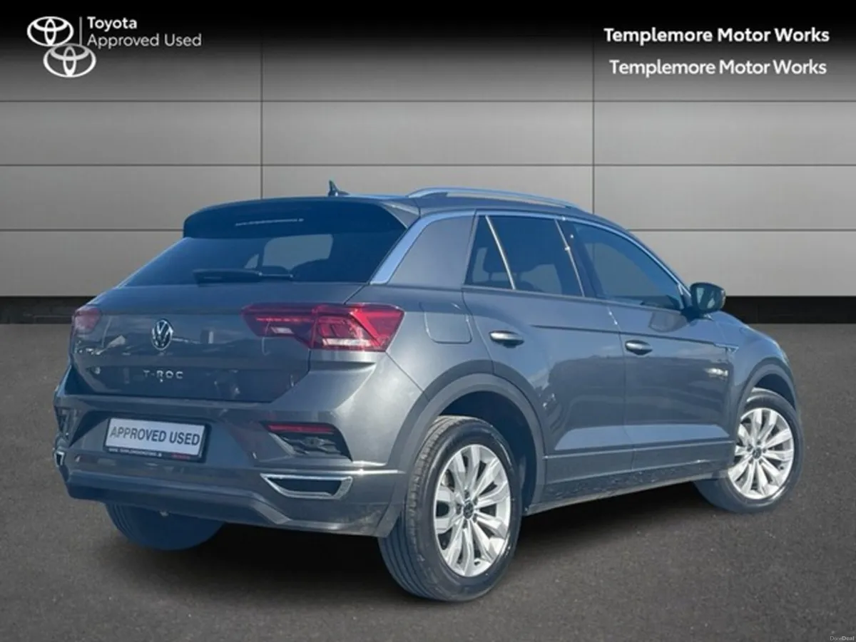 Volkswagen T-Roc R-LINE 1.5 TSI MANUAL 6SPEED FWD - Image 2