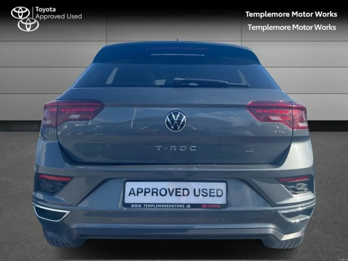 Volkswagen T-Roc R-LINE 1.5 TSI MANUAL 6SPEED FWD - Image 4