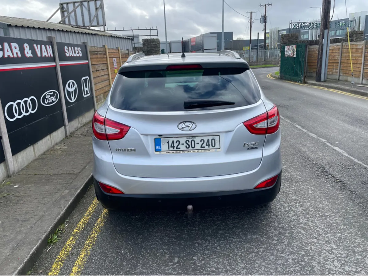 Hyundai ix35 1.7 PREMIUM 4DR - Image 4