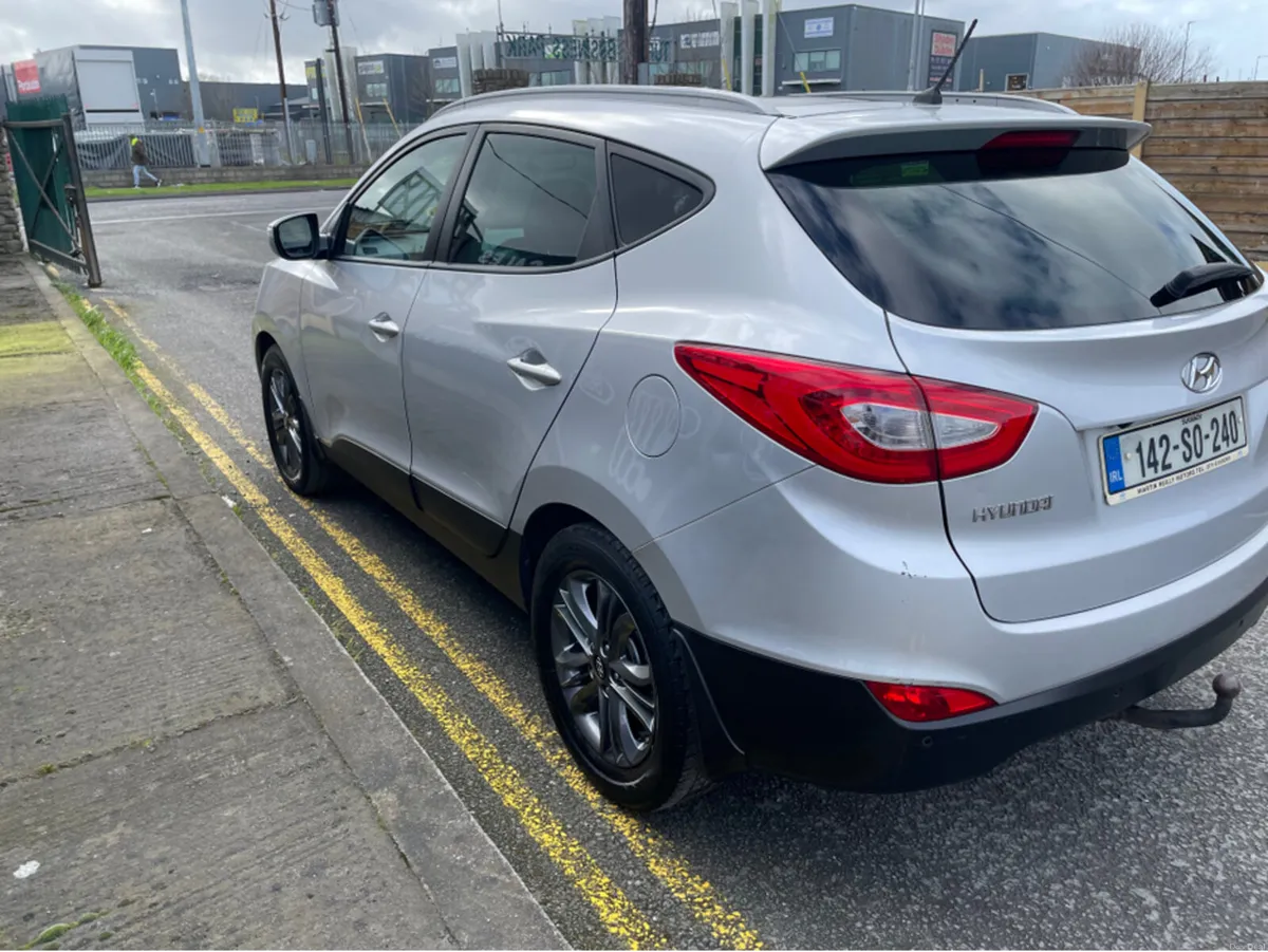 Hyundai ix35 1.7 PREMIUM 4DR - Image 6