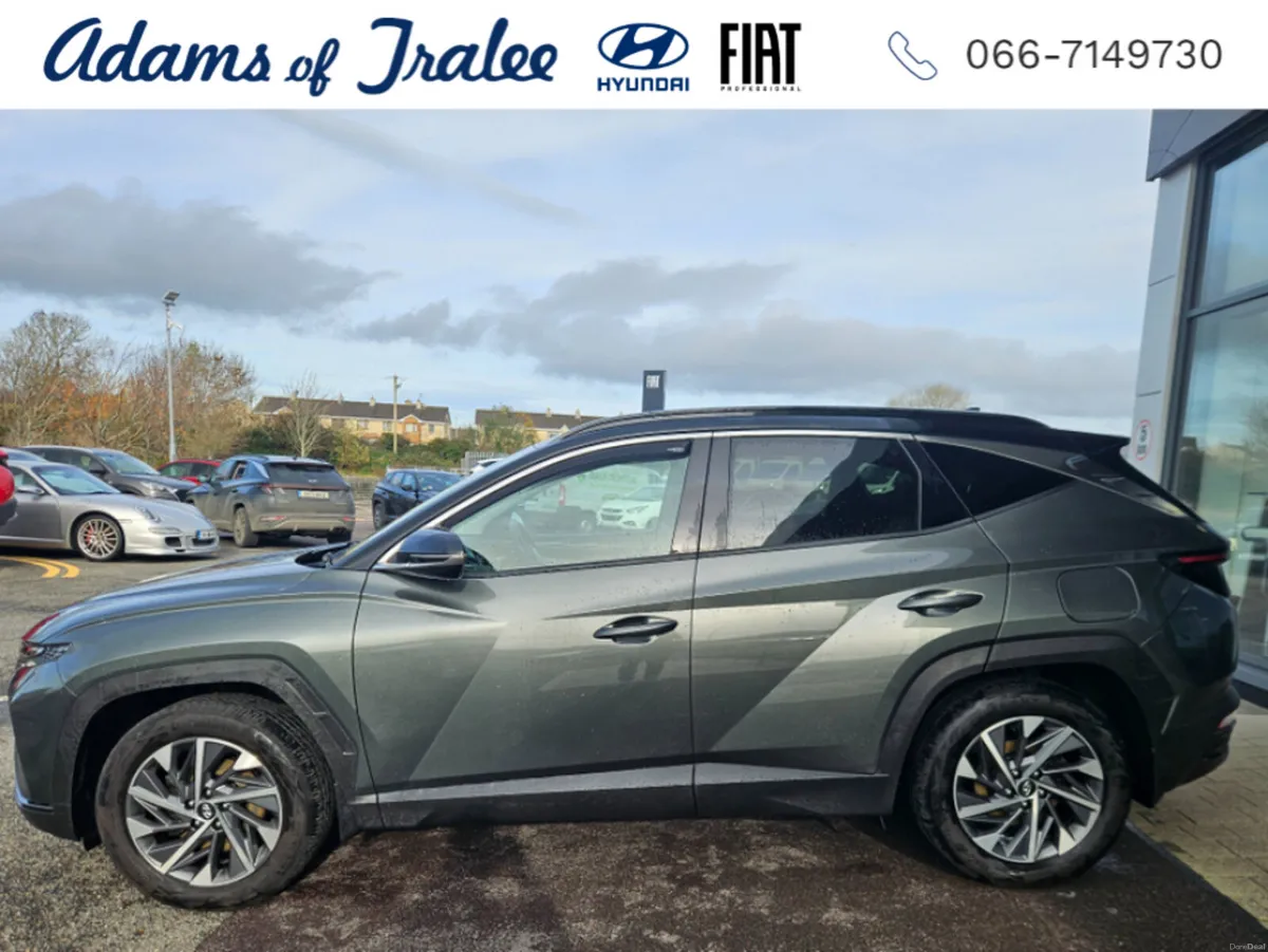 Hyundai Tucson IX35 EXECUTIVE PLUS 2TONE 5DR - Image 2