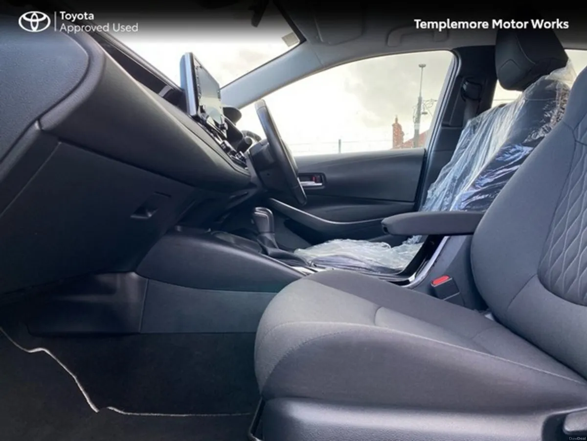 Toyota Corolla HYB LUNA SALOON 4DR AUTO - Image 6