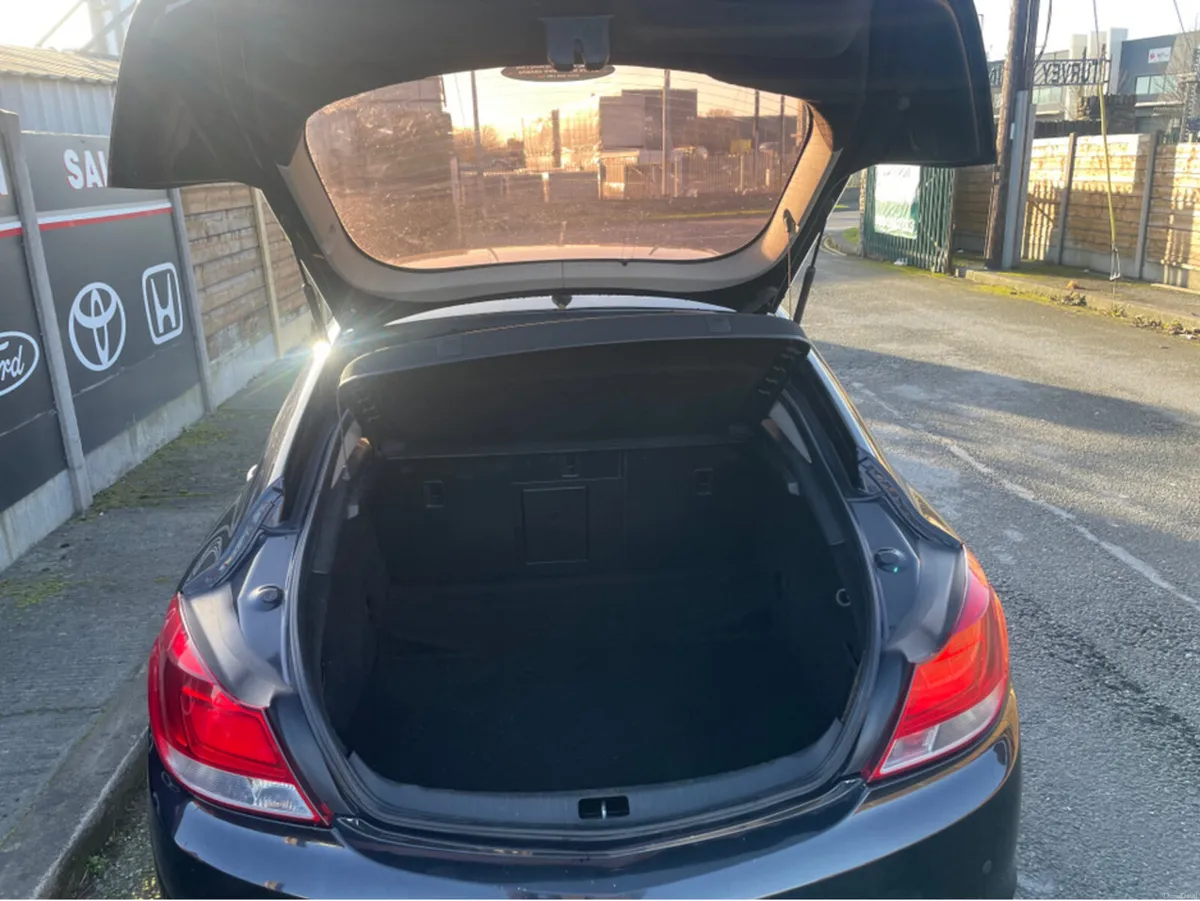 Vauxhall Insignia 2.0 CDTI EXCLUSIVE 157BHP 5DR - Image 6