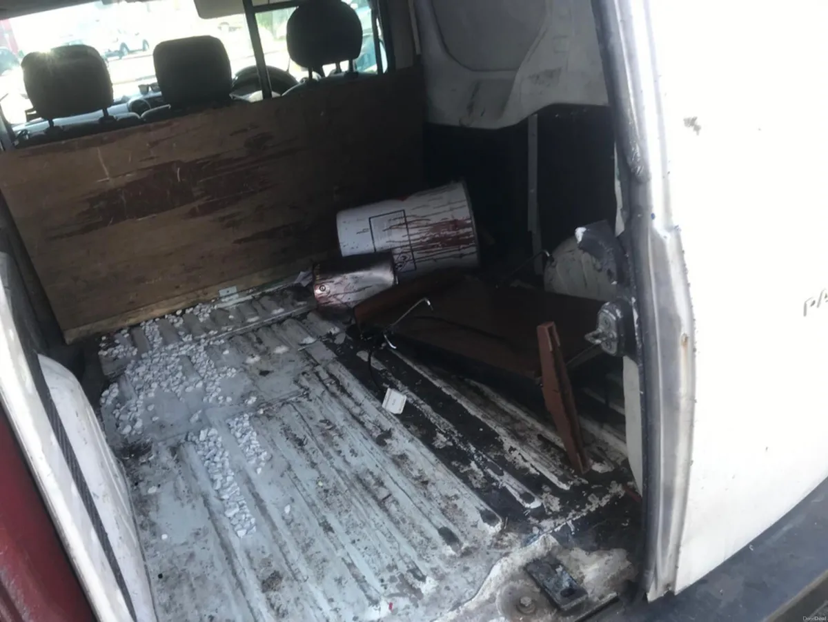 Peugeot Partner B9 1.6 HDI 75 VAN LEVEL 1 4DR - Image 6