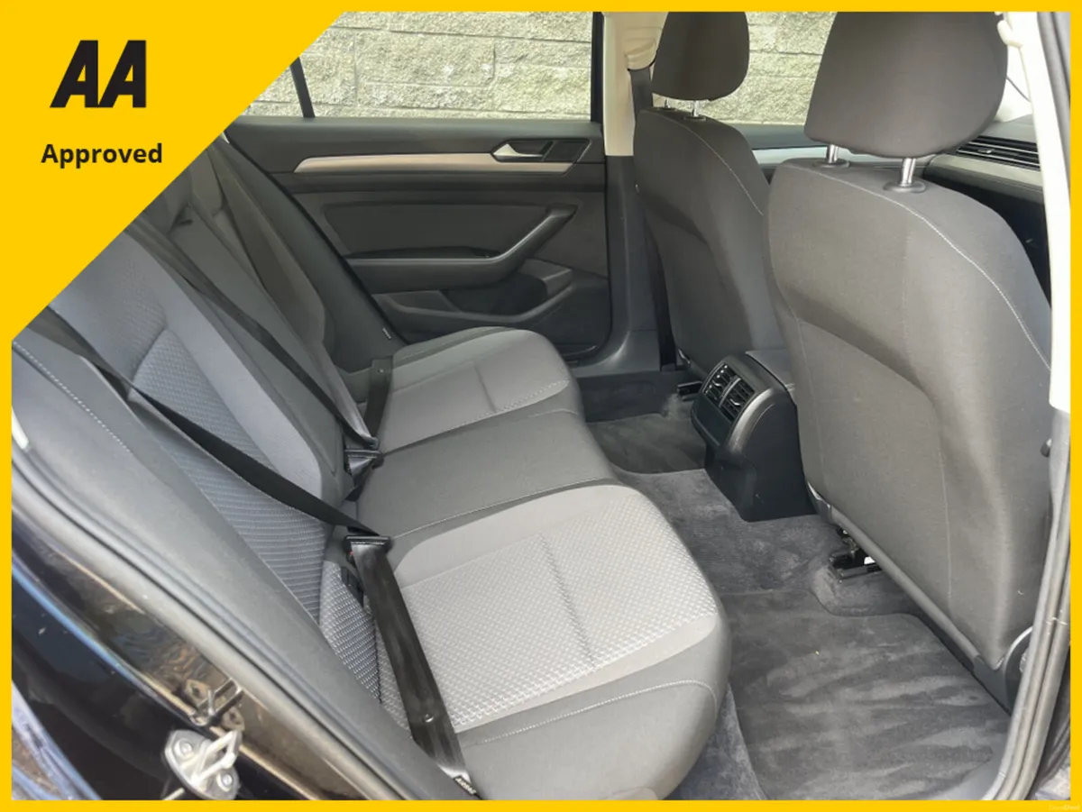 Volkswagen Passat S TDI BLUEMOTION FREE DELIVERY - Image 2