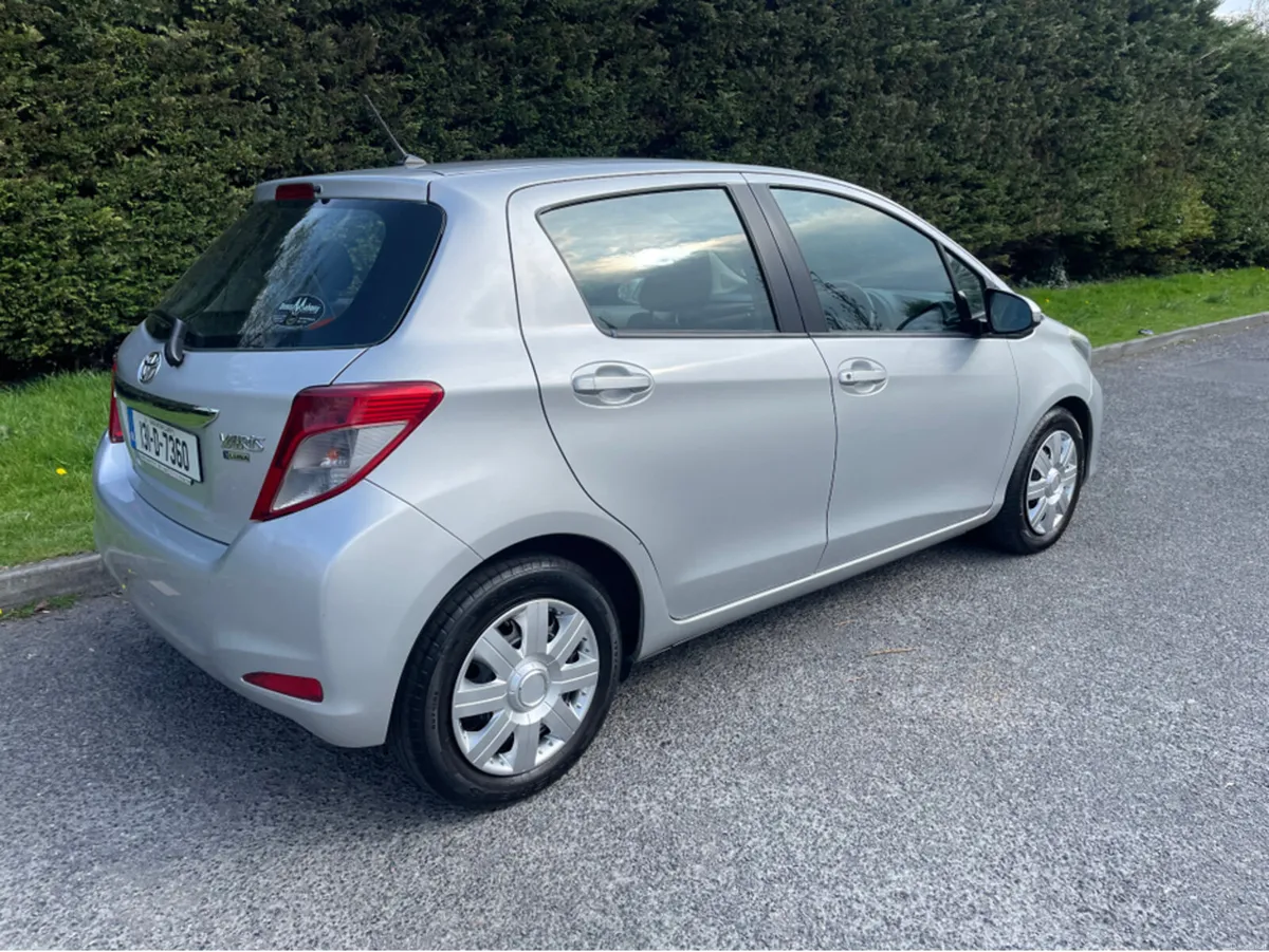 Toyota Yaris 1.4 D-4D LUNA 4DR - Image 3